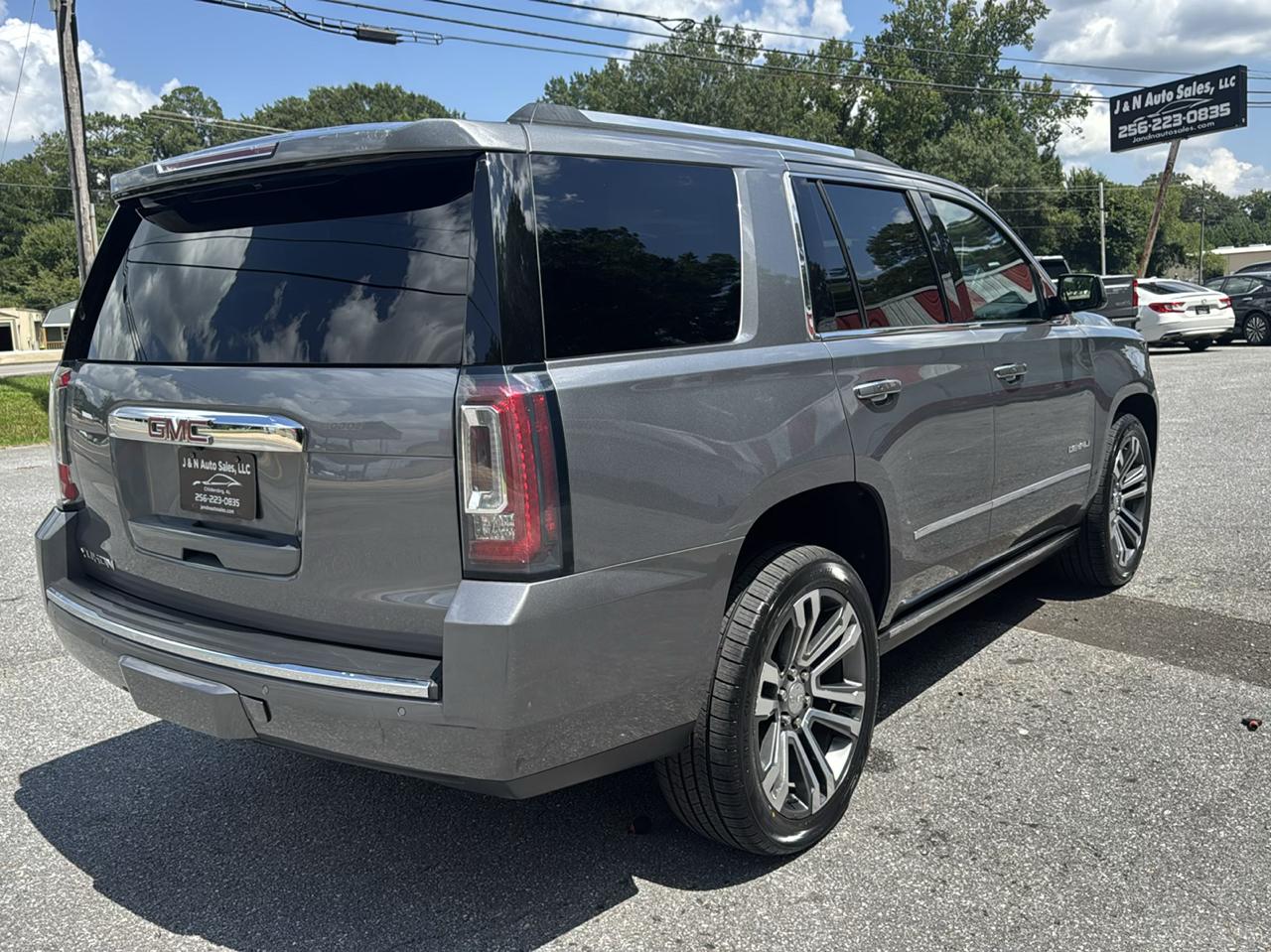 GMC Yukon Denali 4WD 2019