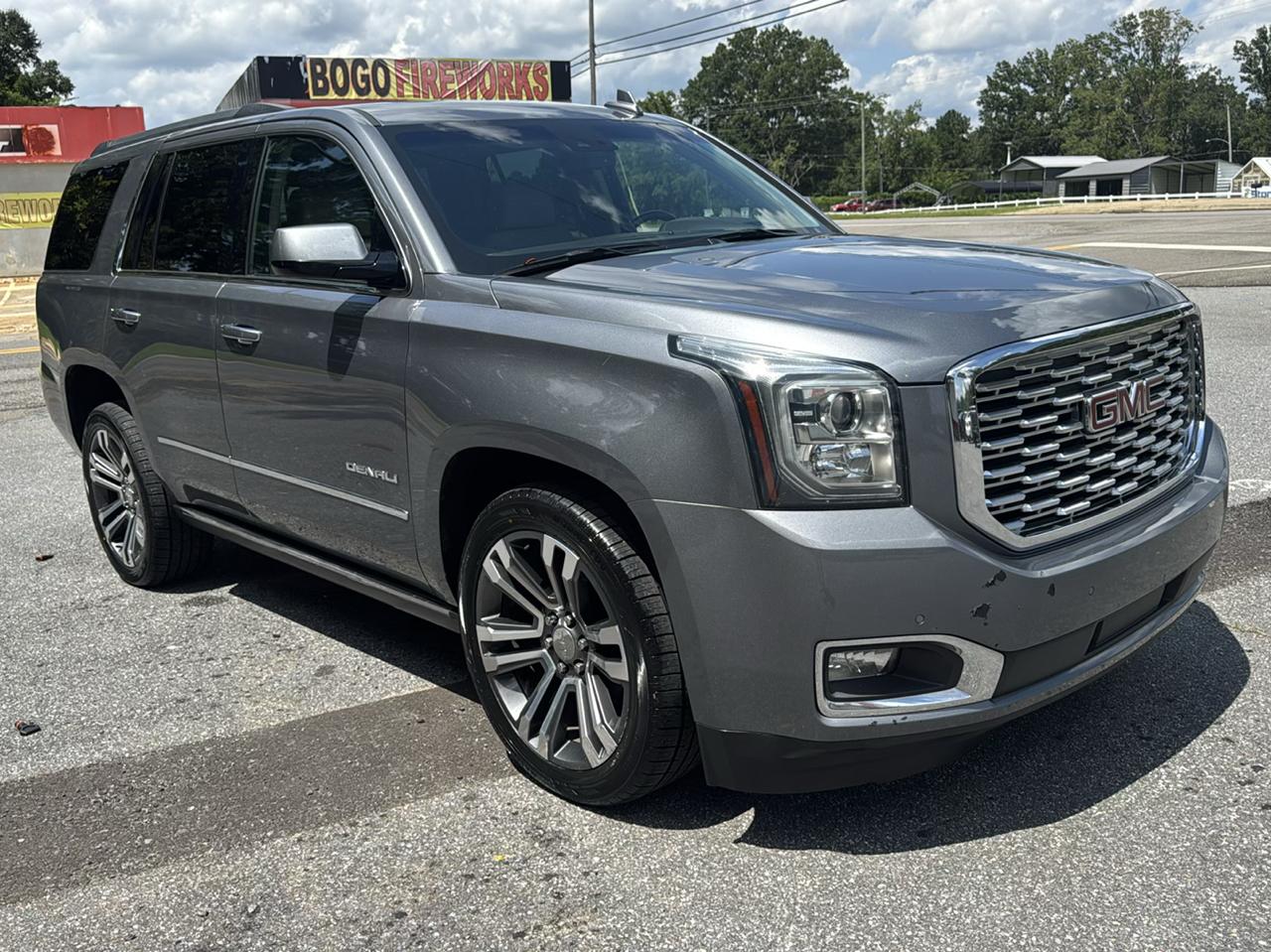 GMC Yukon Denali 4WD 2019