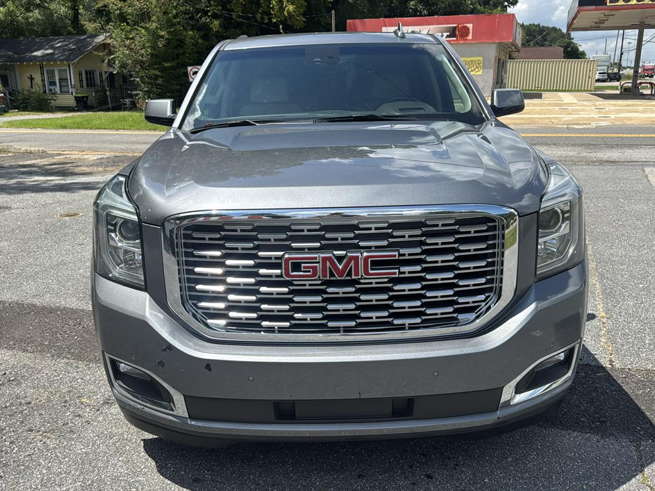 GMC Yukon Denali 4WD 2019