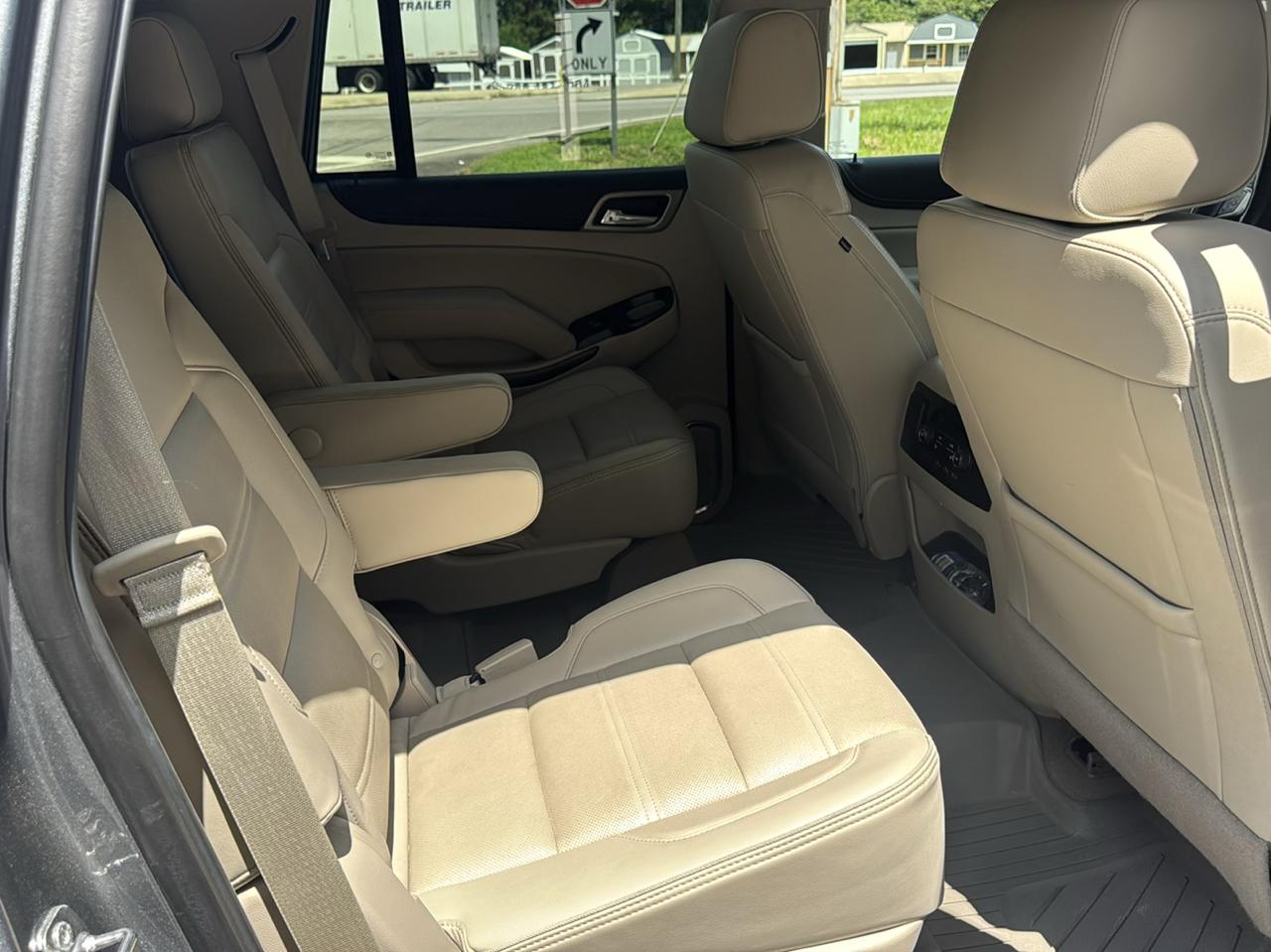 GMC Yukon Denali 4WD 2019