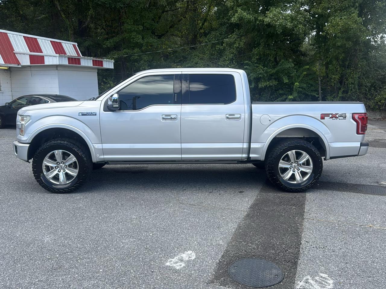 Ford F-150 4WD SuperCrew 145" Platinum 2015