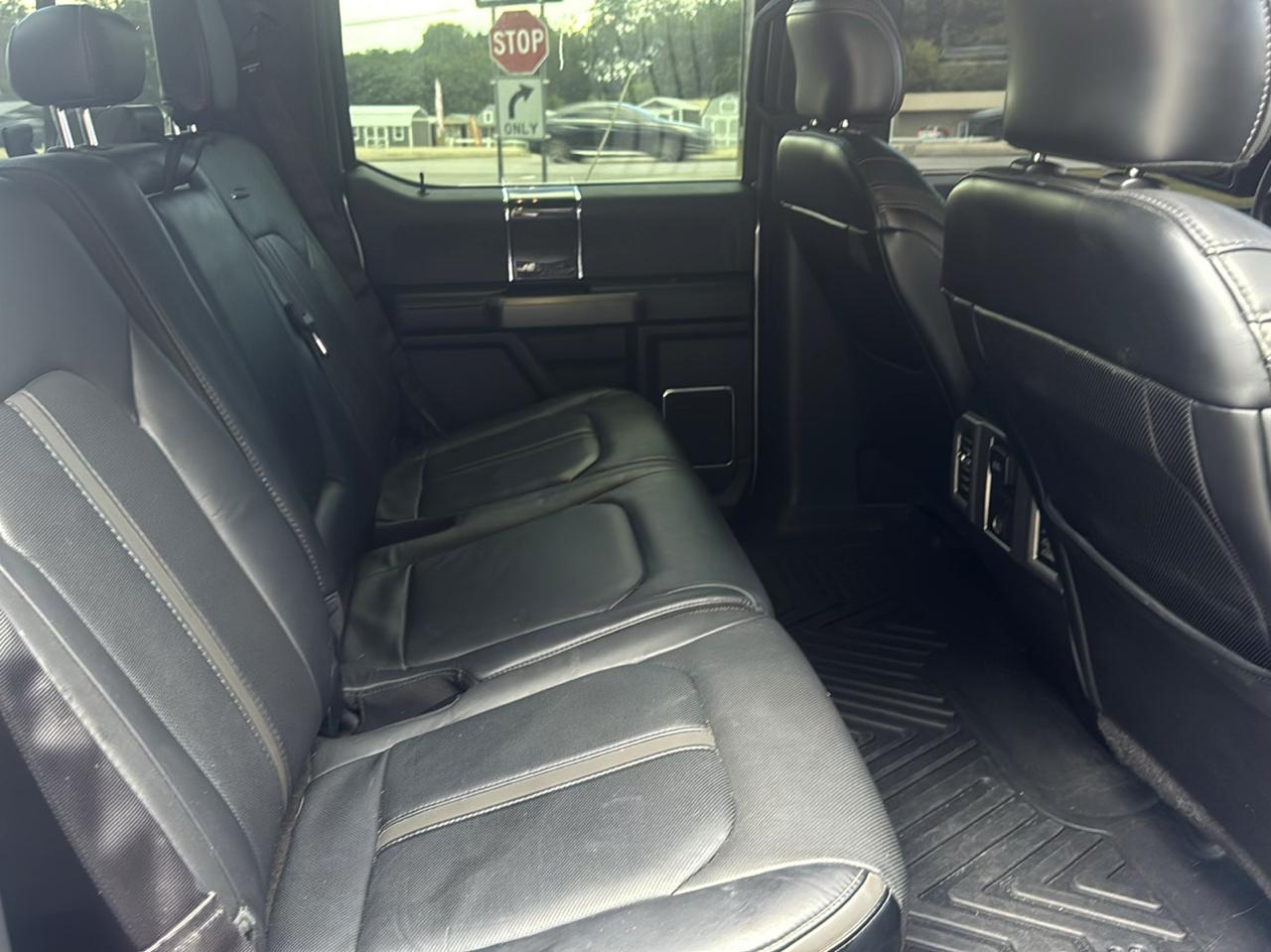 Ford F-150 4WD SuperCrew 145" Platinum 2015