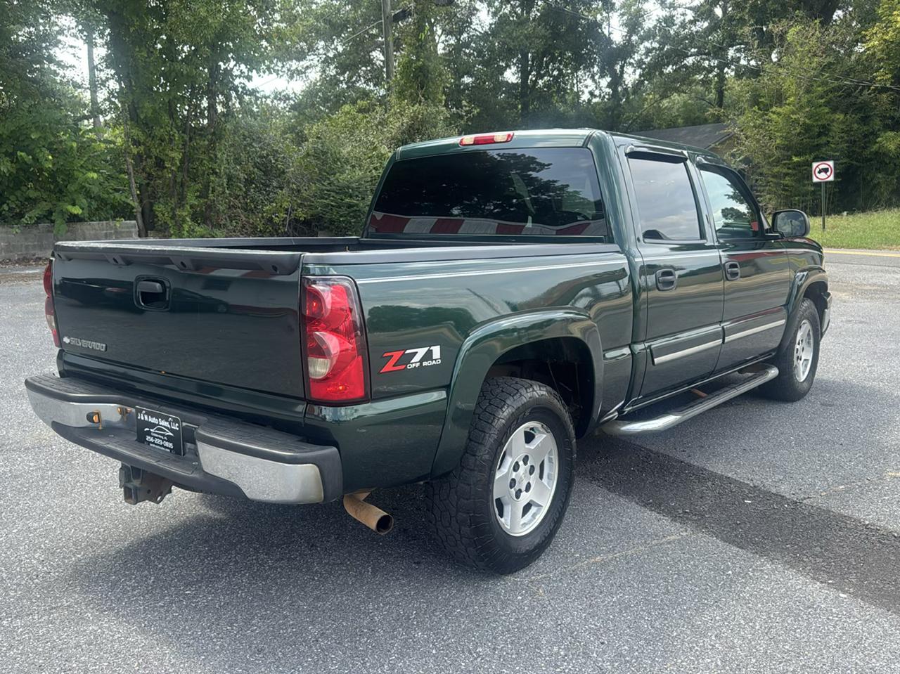 Chevrolet Silverado 1500 4dr Ext Cab 157.5" WB 4WD LS 2006