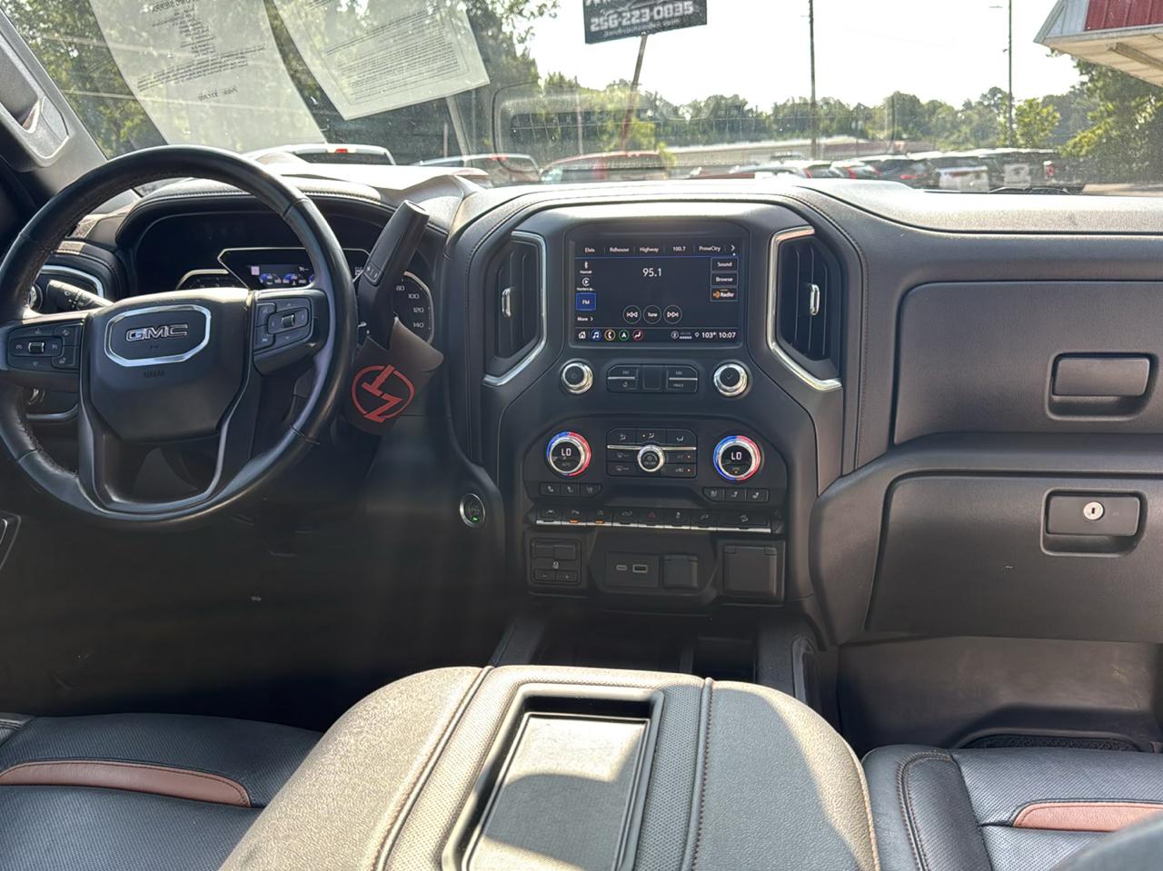 GMC Sierra 1500 AT4 Crew Cab Short Box 4WD 2021