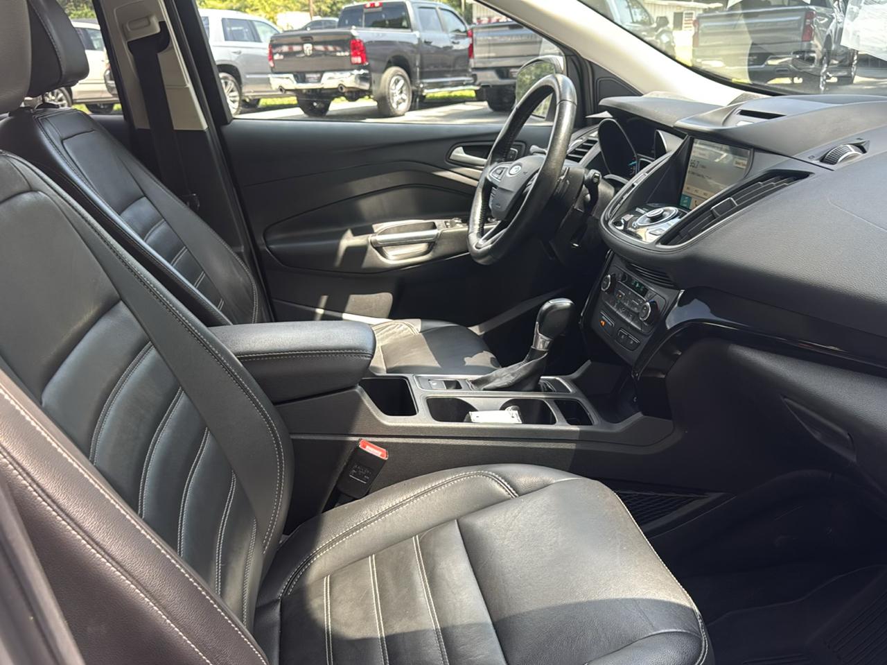 Ford Escape Titanium FWD 2017