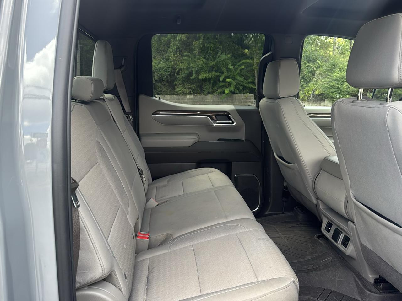 Chevrolet Silverado 1500 1LT Crew Cab 4WD 2024