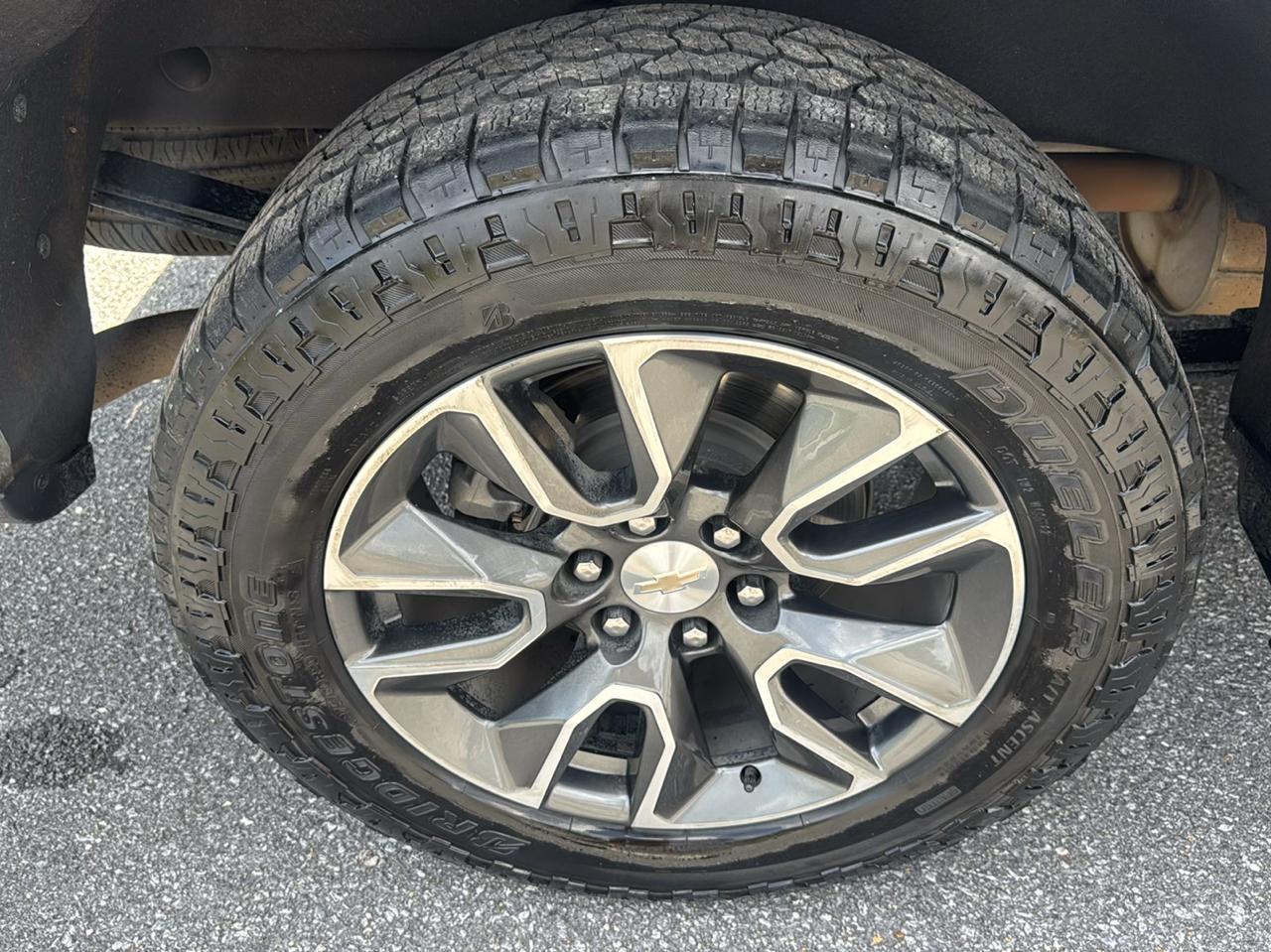 Chevrolet Silverado 1500 1LT Crew Cab 4WD 2024
