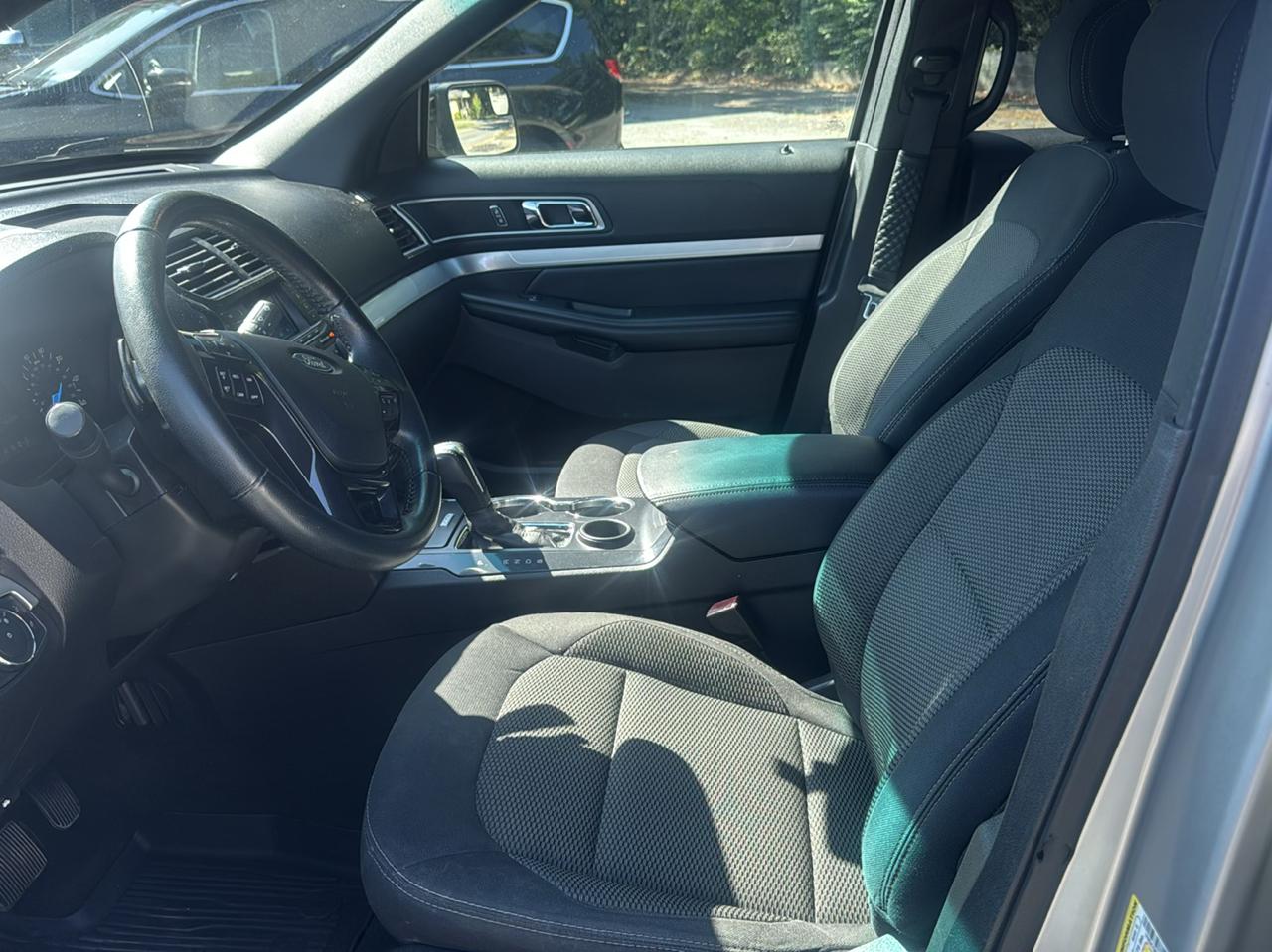 Ford Explorer 2WD 4dr V6 XLT 2017