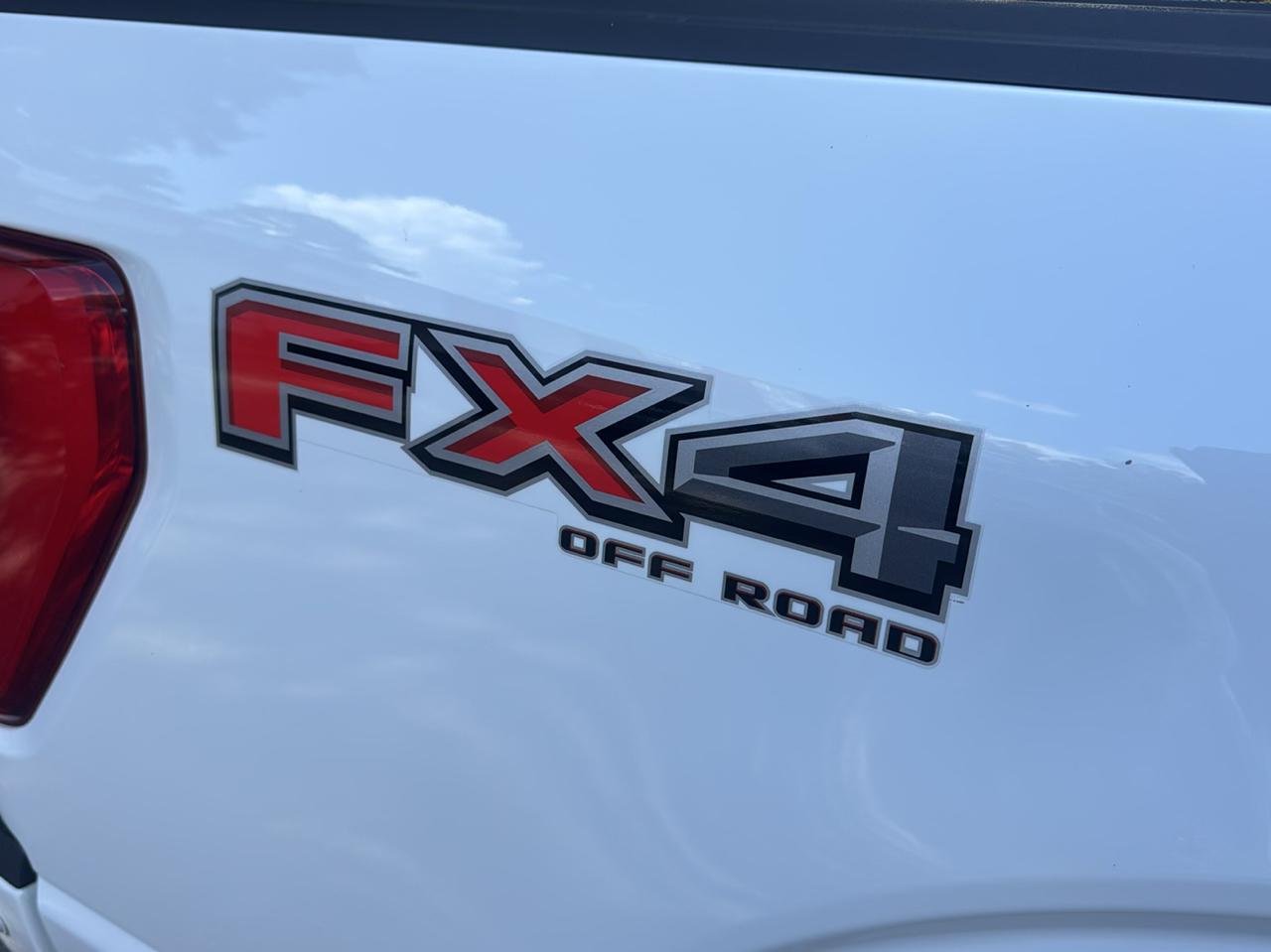 Ford F-150 Platinum 4WD SuperCrew 5.5' Box 2022