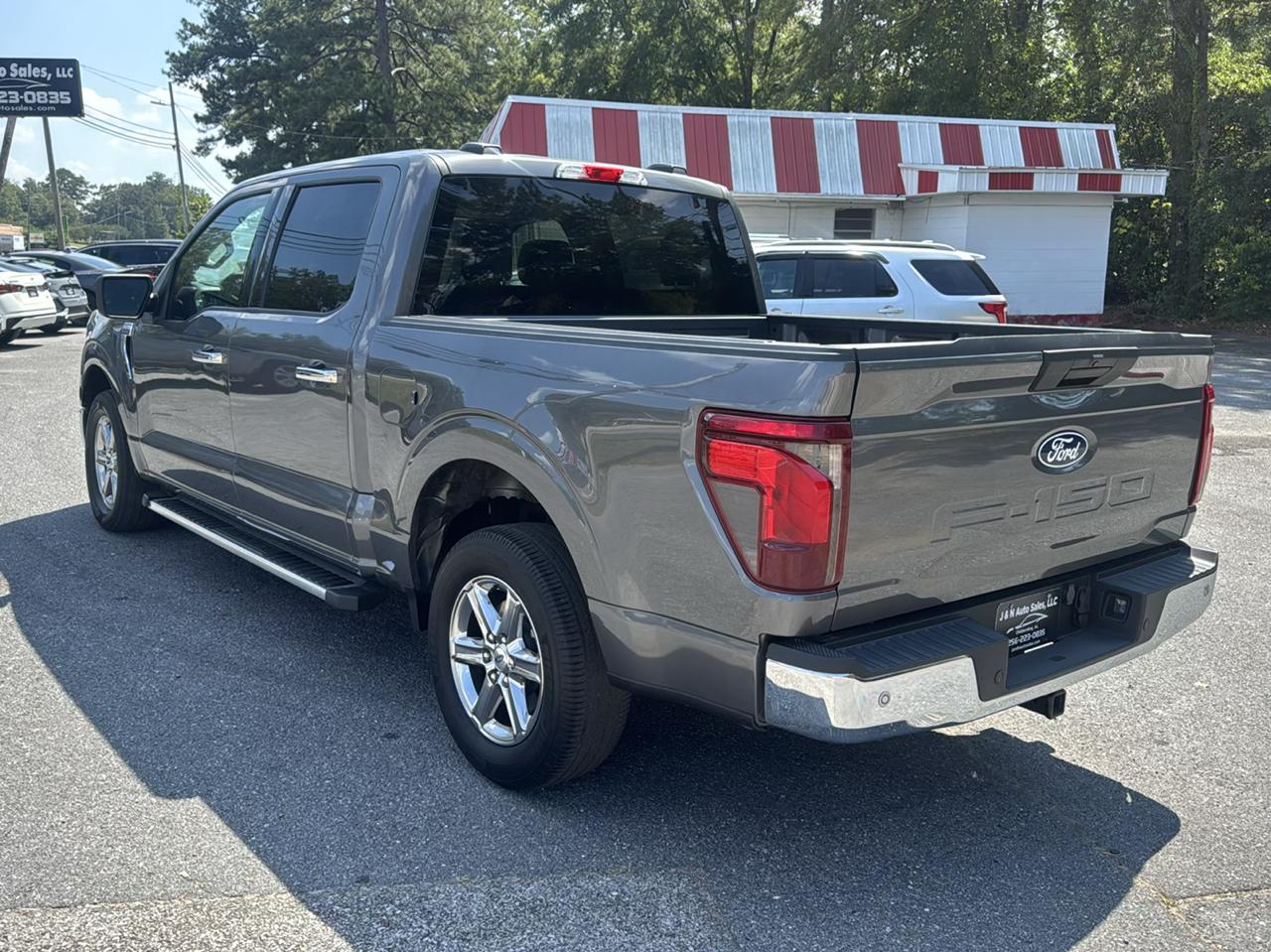 Ford F-150 2WD SuperCrew 150" XLT 2025