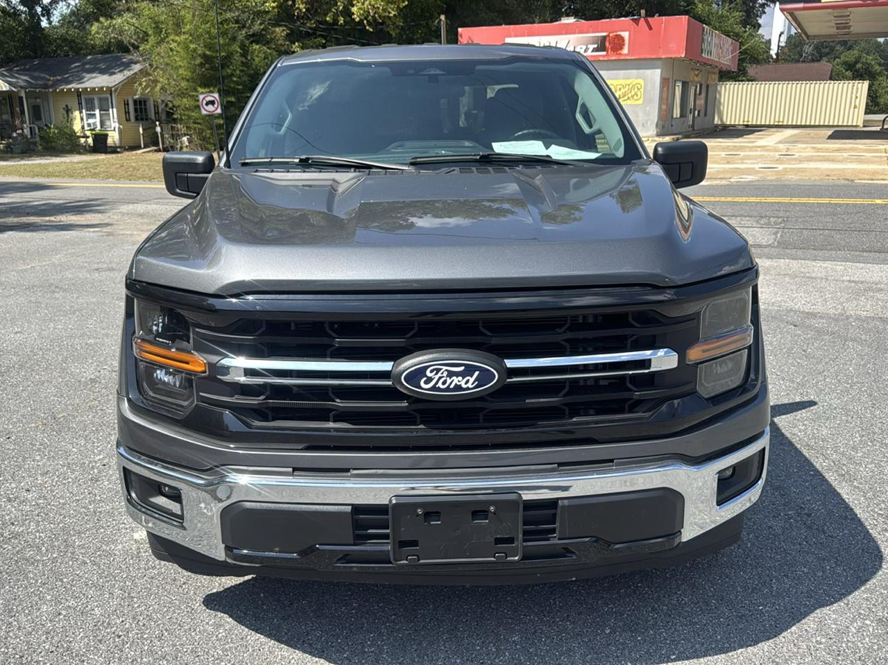 Ford F-150 2WD SuperCrew 150" XLT 2025