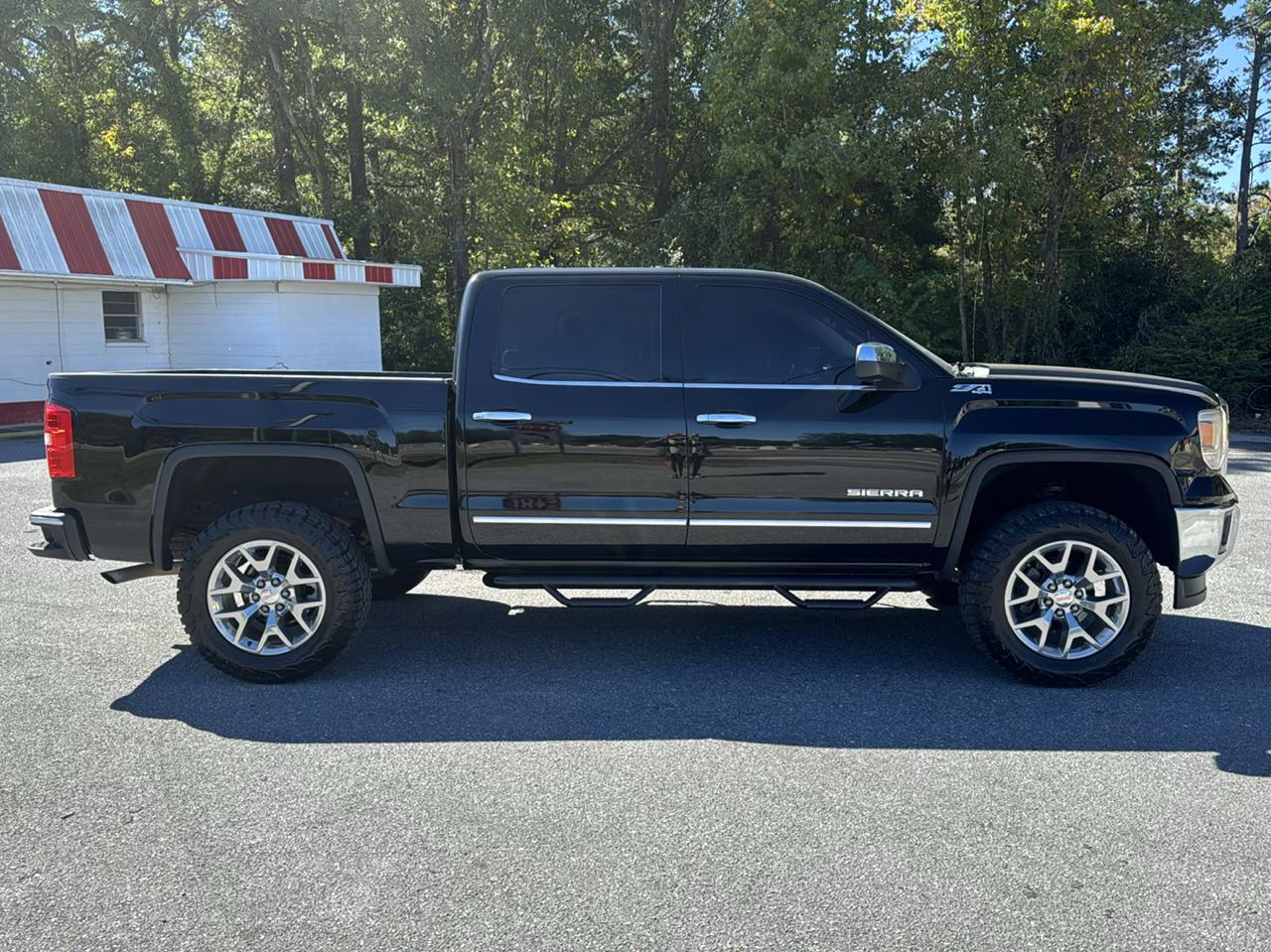 GMC Sierra 1500 4WD Crew Cab 143.5" SLT 2015