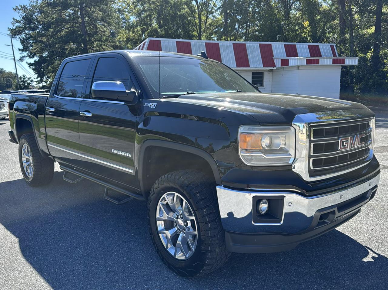 GMC Sierra 1500 4WD Crew Cab 143.5" SLT 2015
