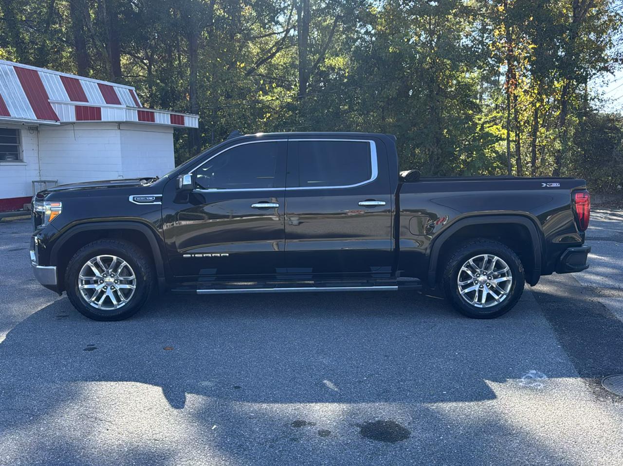 GMC Sierra 1500 4WD Crew Cab 143.5" SLT 2019