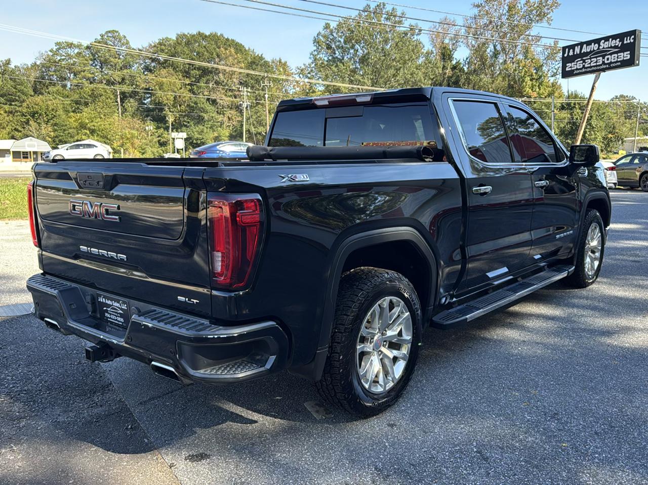 GMC Sierra 1500 4WD Crew Cab 143.5" SLT 2019