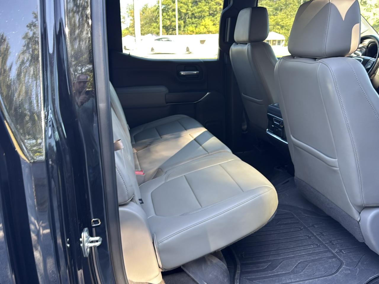 GMC Sierra 1500 4WD Crew Cab 143.5" SLT 2019