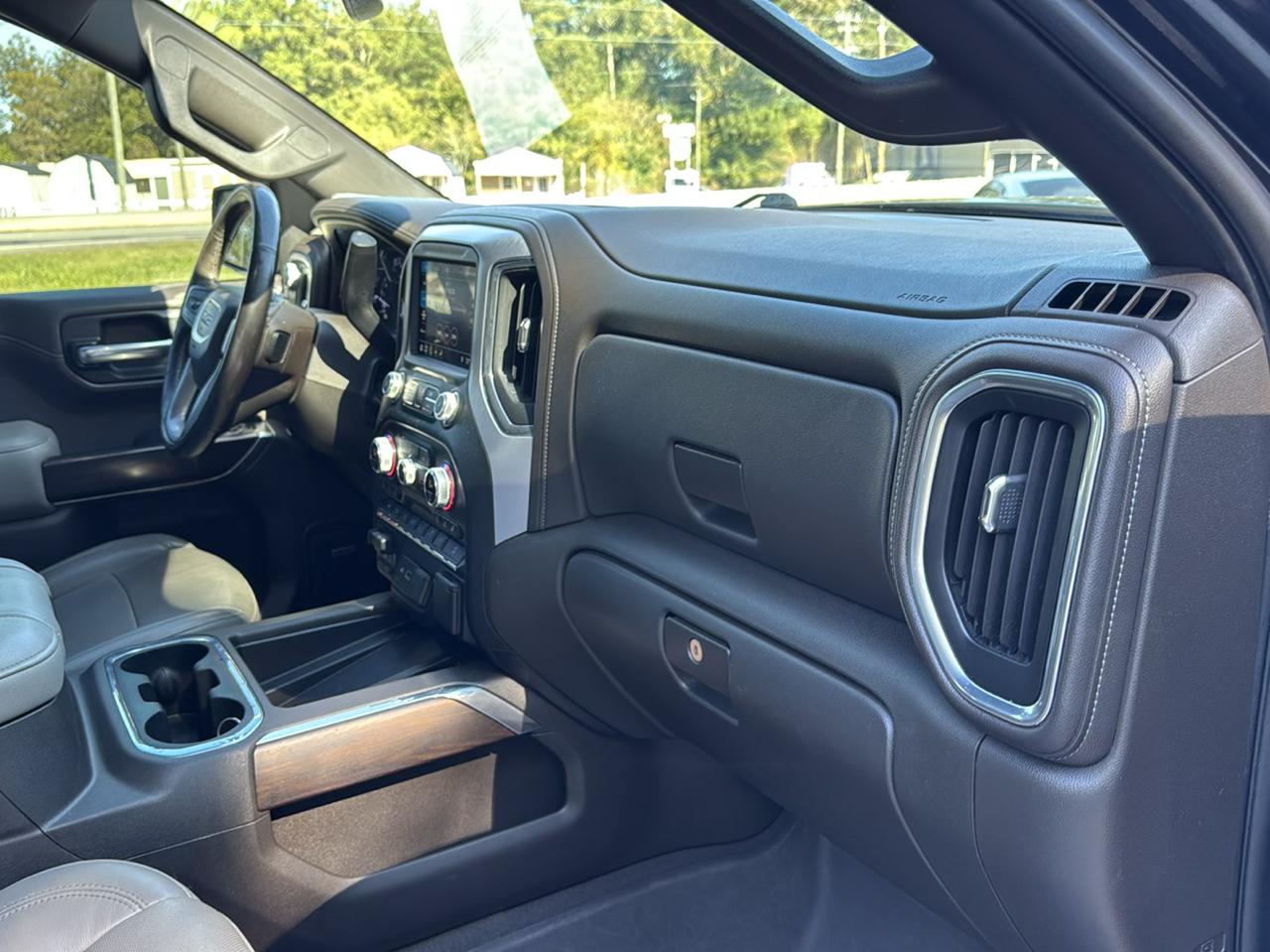 GMC Sierra 1500 4WD Crew Cab 143.5" SLT 2019