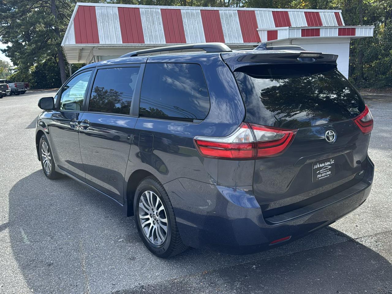 Toyota Sienna Limited Premium 7-Passenger 2020