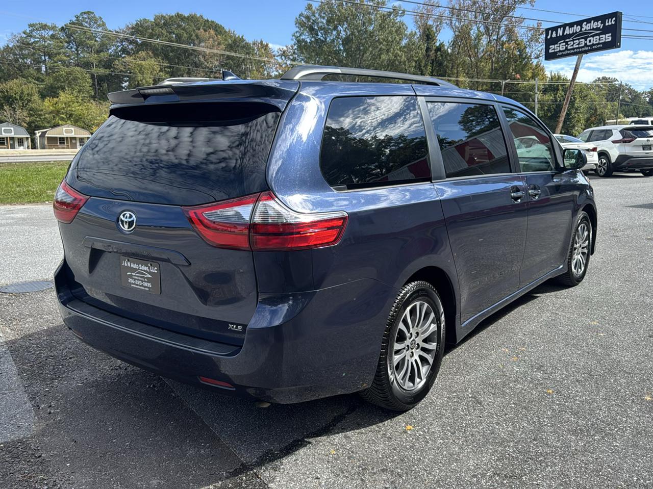 Toyota Sienna Limited Premium 7-Passenger 2020