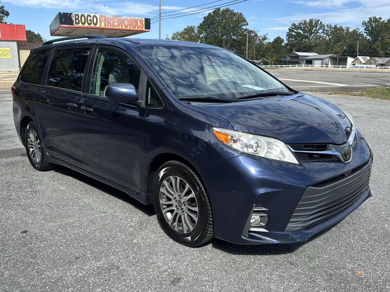 Toyota Sienna Limited Premium 7-Passenger 2020