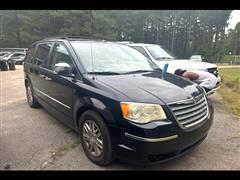 2010 Chrysler Town & Country 