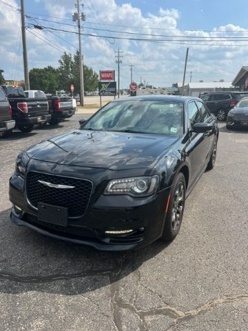 Chrysler 300  2018