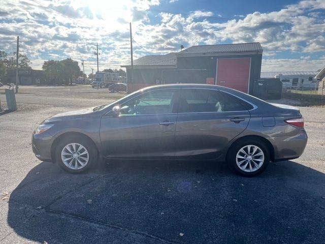 Toyota Camry  2017