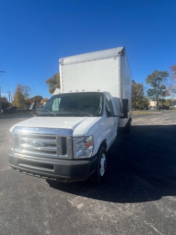 2011 Ford Econoline BOX TRUCK