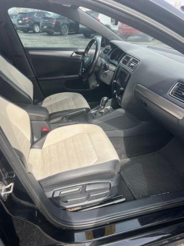 Volkswagen Jetta  2016