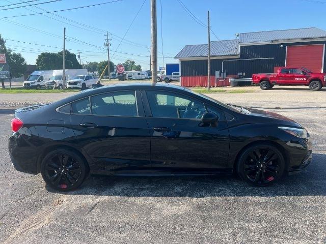 Chevrolet Cruze  2018