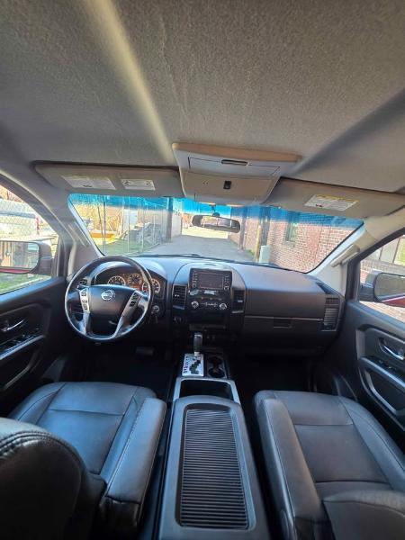 Nissan Titan  2015