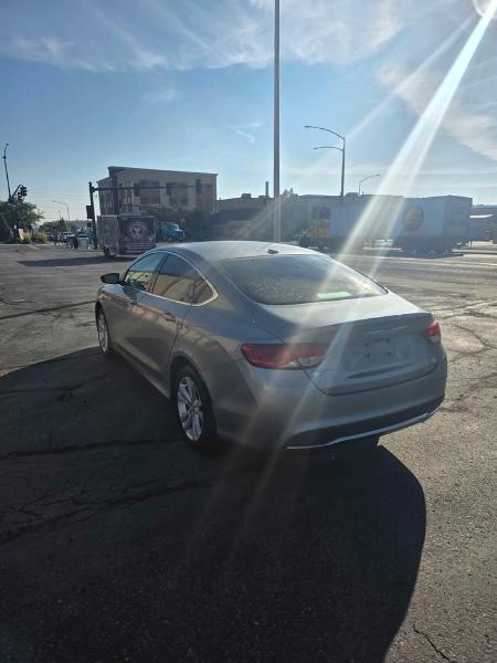 Chrysler 200  2016 Chrysler 200  2016