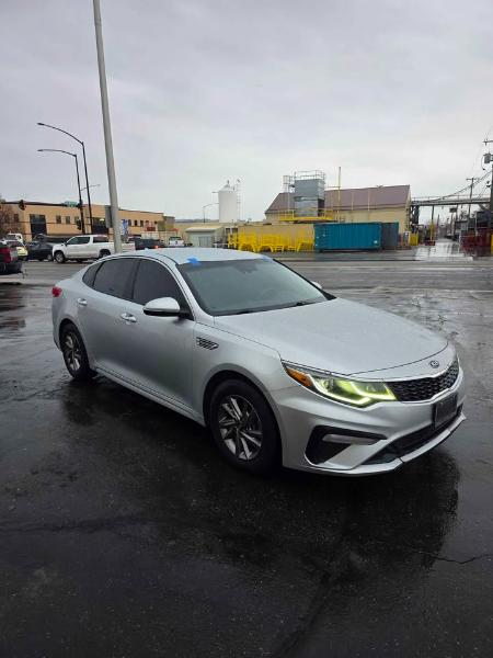 Kia Optima  2019