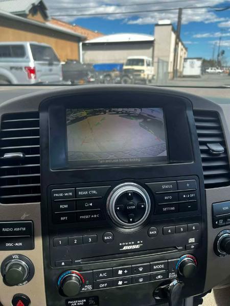 Nissan Pathfinder  2012