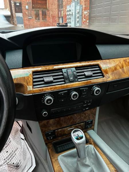 BMW 5-Series  2008