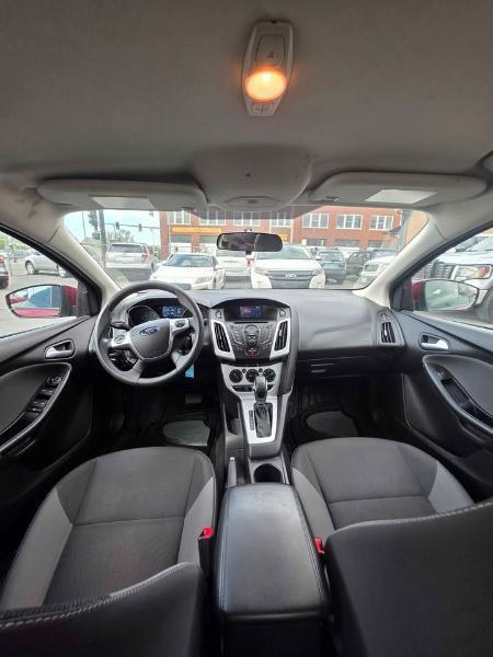 Ford Focus  2014
