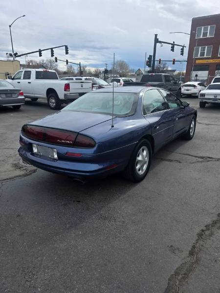 Oldsmobile Aurora  1997