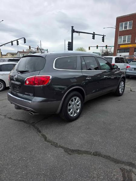 Buick Enclave  2011