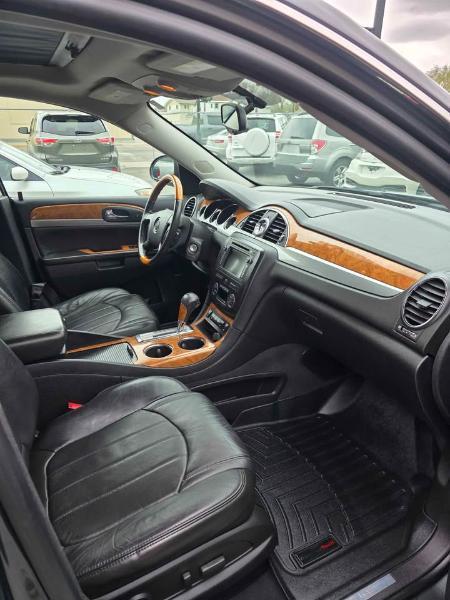 Buick Enclave  2011