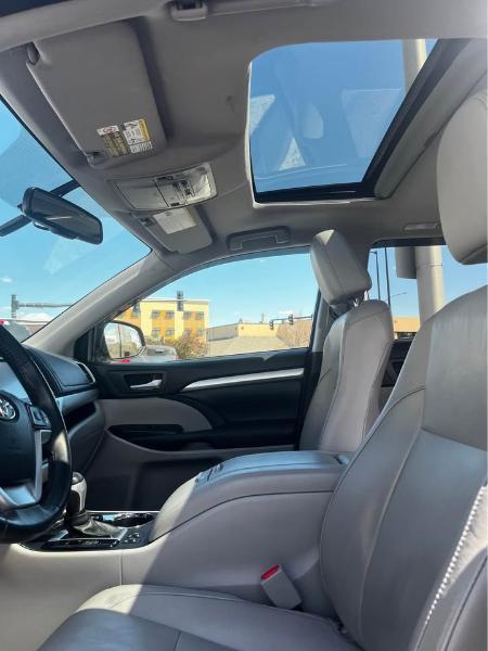 Toyota Highlander  2015