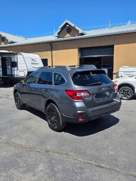 Subaru Outback  2018