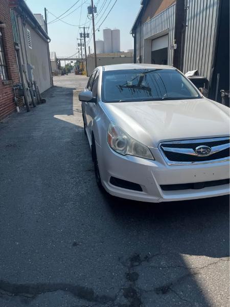 Subaru Legacy  2010