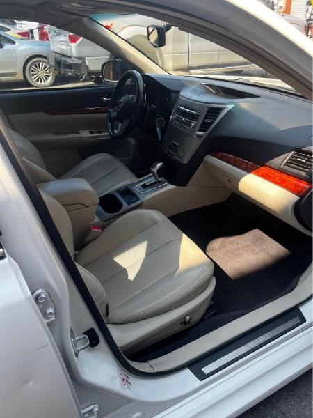 Subaru Legacy  2010