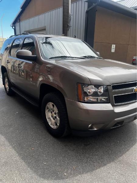 Chevrolet Tahoe  2012