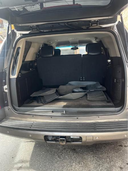Chevrolet Tahoe  2012