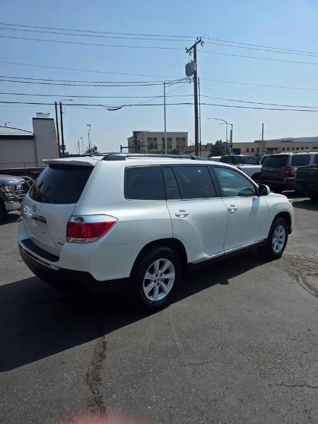 Toyota Highlander  2012