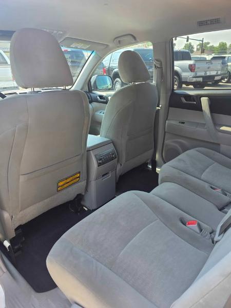 Toyota Highlander  2012