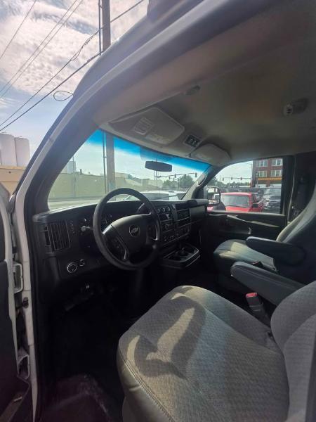 Chevrolet Express  2013