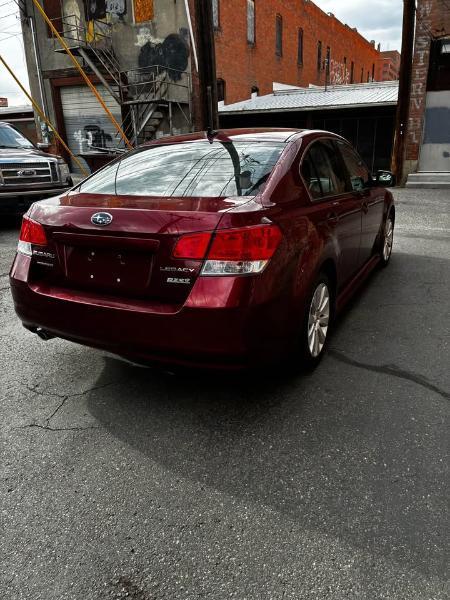 Subaru Legacy  2011
