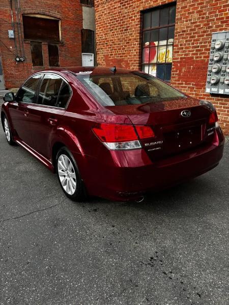 Subaru Legacy  2011